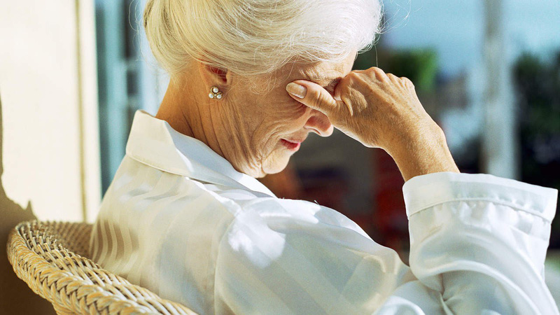 Nguyên nhân và các biện pháp phòng ngừa việc sa sút trí tuệ ở người già